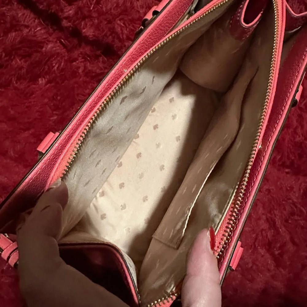 Pink Kate Spade purse- crossbody or just 2 handles - Picture 3 of 10
